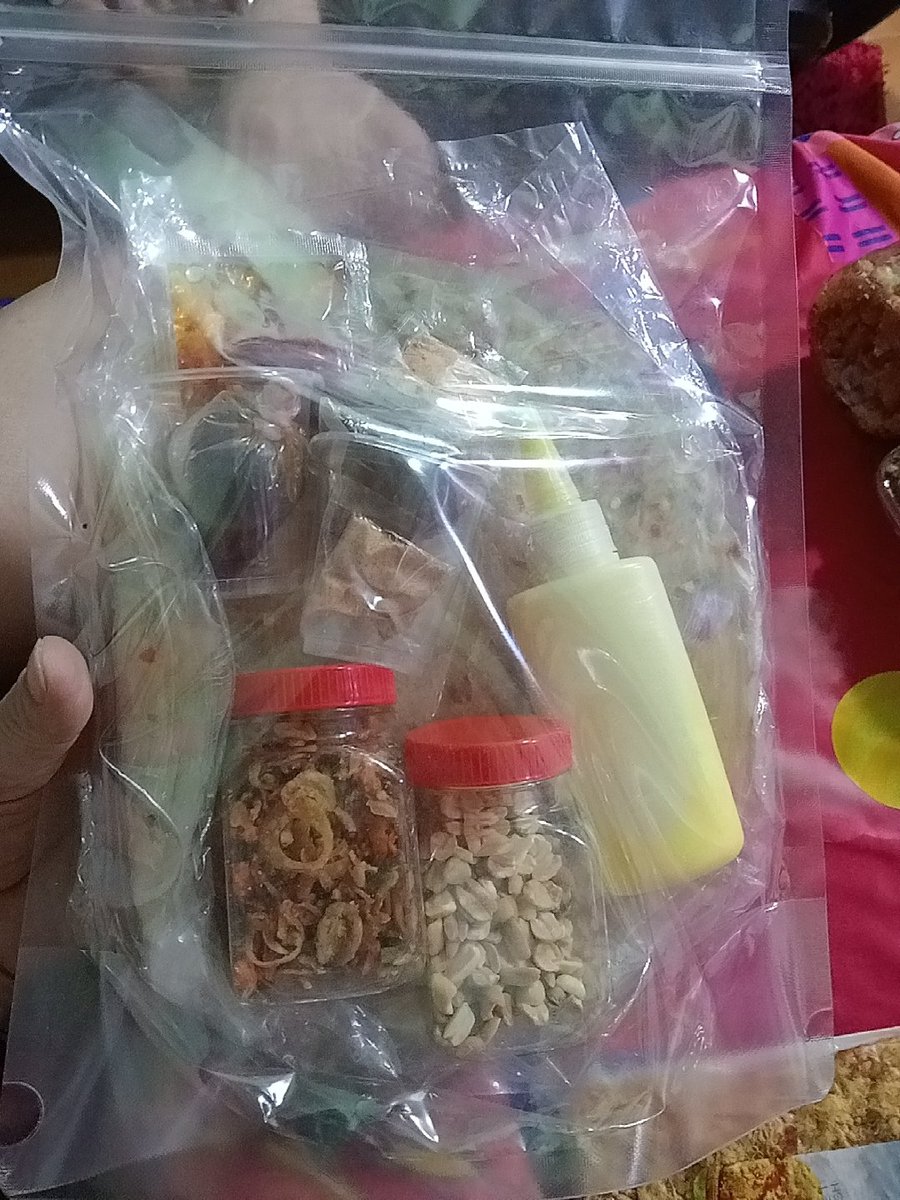 Hoangngoc1209's tweet photo. Nay bé bán lại nha m.n 🥰 từ khu vực trảng bàng Tây Ninh,củ Chi, do bé tự giao nên ai ở xa xa cuối tuần hoặc cn bé mới giao đc còn ai ở gần thì có thể ghé bé lấy cũng đc nè 🥰 ủng hộ bé với nha  ib qua zl. 0353433850 https://t.co/SIz62sLnG4
