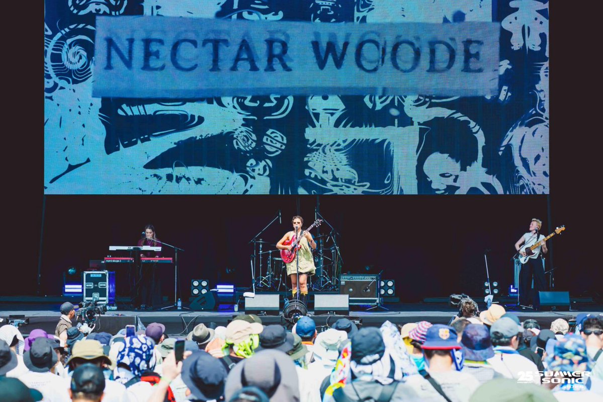 summer_sonic's tweet photo. OSAKA DAY1⚡
MOUNTAIN STAGE①⛰

キタニタツヤ
BINI
NECTAR WOODE
SEKOU

公式サイトのPHOTO GALLERYで公開中💁
https://t.co/kOEMU6lpA1

#サマソニ #summersonic https://t.co/BGFbcPUWmP