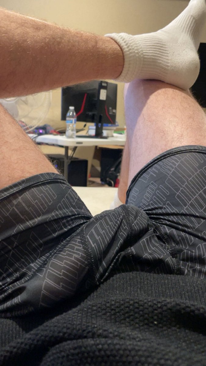 prettyboyy699's tweet photo. 😅 https://t.co/Z6Yb1AXFYy