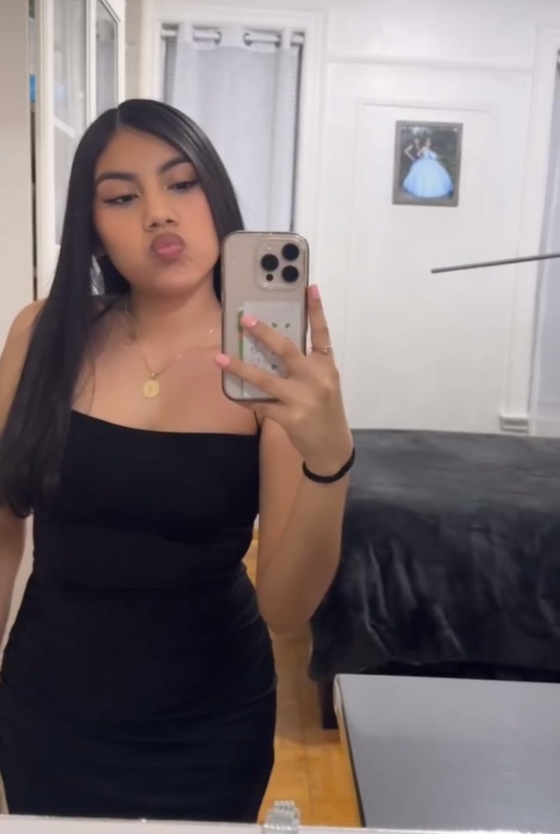 Unknownyxjj's tweet photo. Who wants to fuck her hard https://t.co/2trwmLKn7i