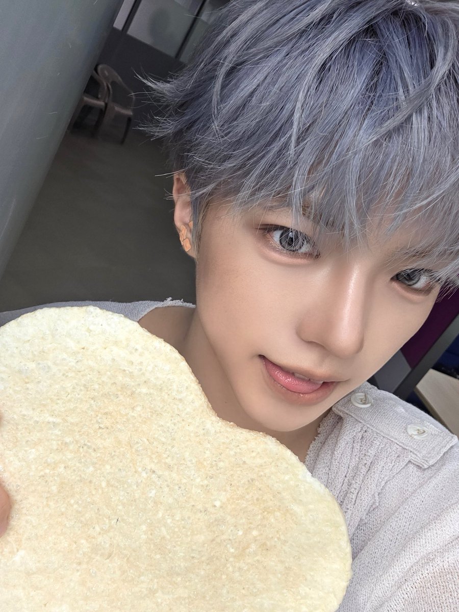at_ALL_H_OURS's tweet photo. [#온]
같은 사람
다른 느낌
🐥✨️😎🔥

#ALL_H_OURS #올아워즈
#ON_N #온 https://t.co/nsSlBz8tpX