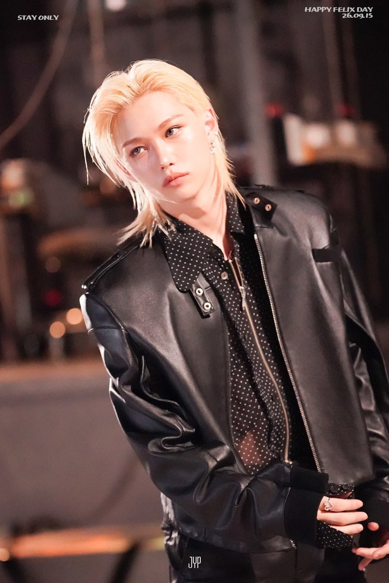 915bbok's tweet photo. FANS update: 🐥happy felix day😺 https://t.co/nyUOyODwnc