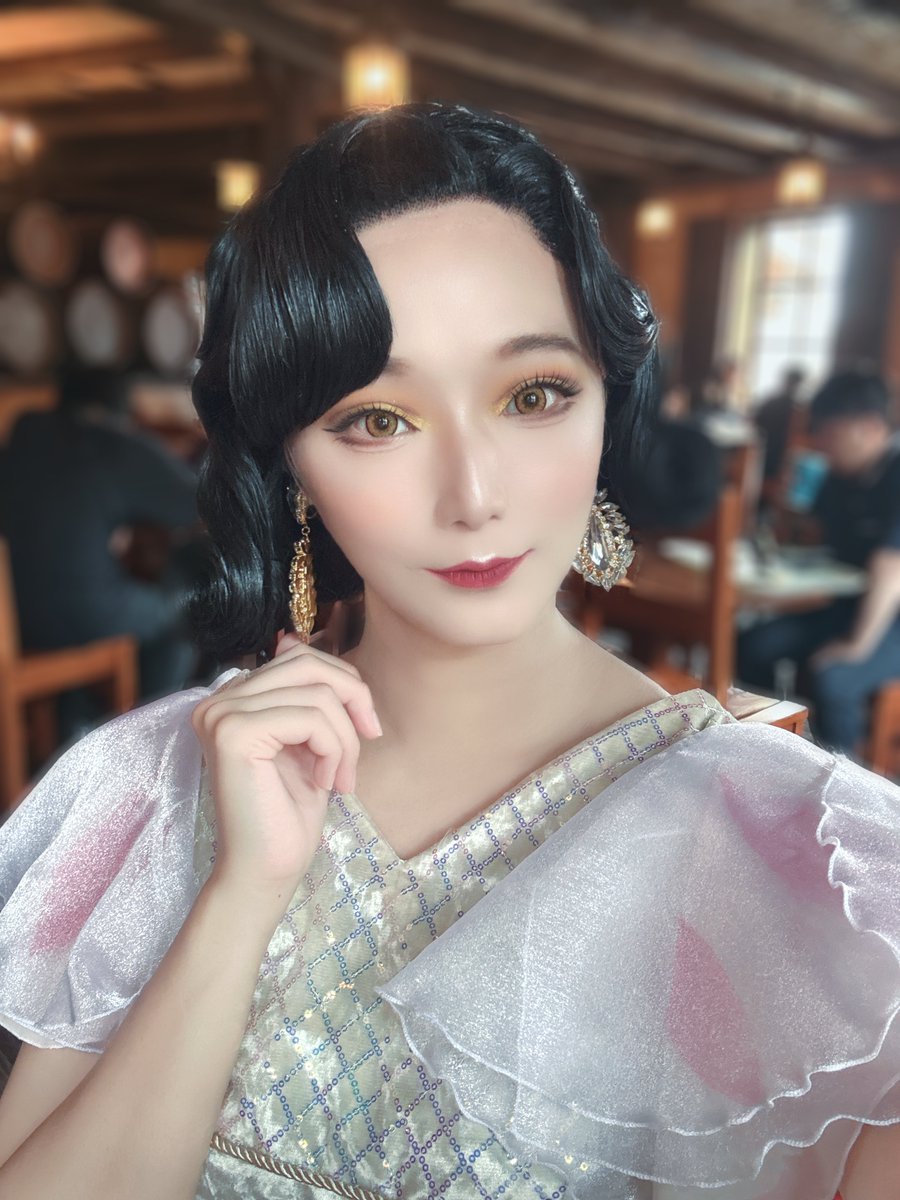 yomogi_ado's tweet photo. スニークは、デザイナーズドール2018の
白雪姫🍎

アメフロ向かう🏃‍♂️

#dハロ仮装
#dハロ仮装2026 https://t.co/zShtQw5sKX