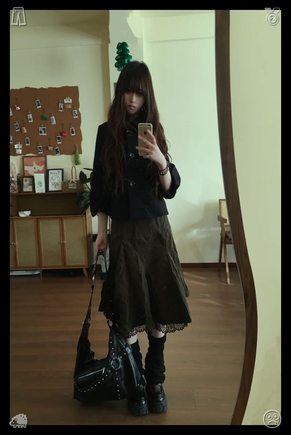 Cerezabbw's tweet photo. ⏰Stroll alongside your girlfriend Gift, chosen with care. Release the weight of lingering insecurity and welcome the extraordinary light that dwells within you. Advance with sincere self-worth, crafting an existence rich in liberty, happiness, and authentic accomplishments. https://t.co/1NhNaUH8jH