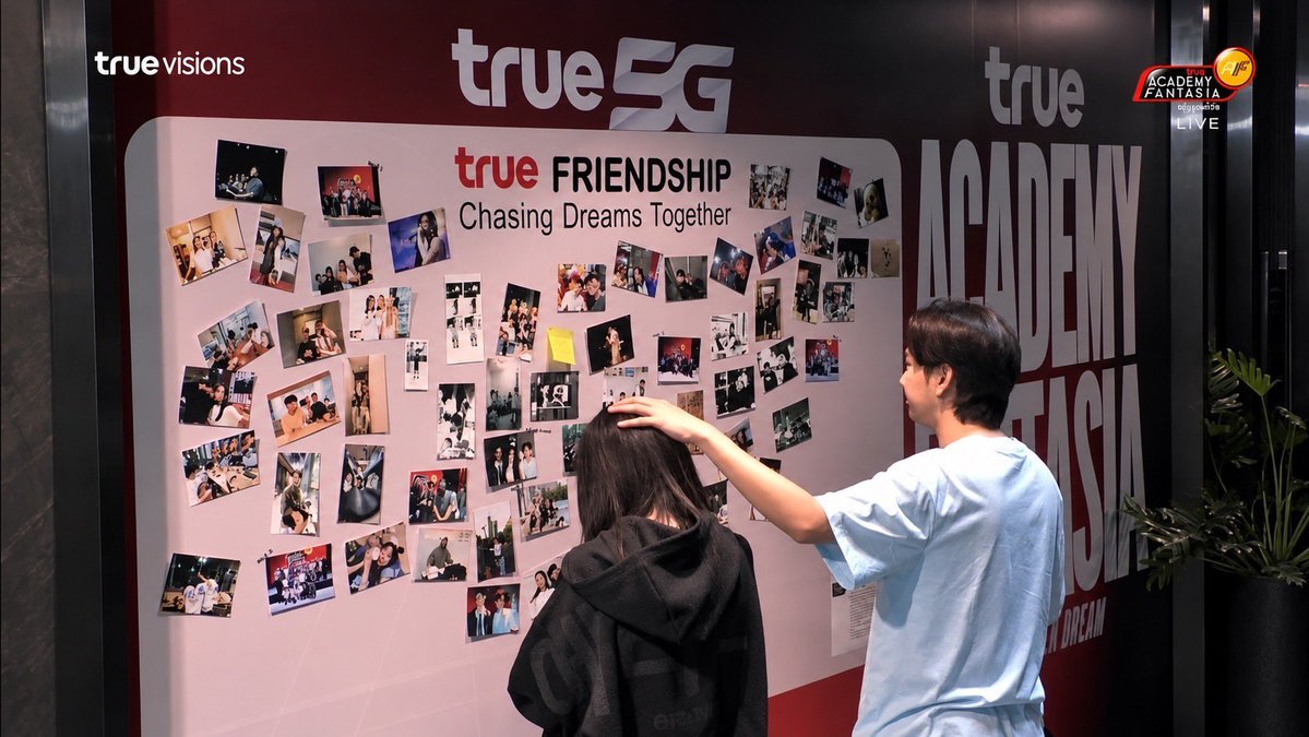 PuyFaiI79's tweet photo. คิดถึงพวกเด็กกก คนพี่ทรงงานหนัก คนน้องเรียนหนัก ส่งกำลังใจให้น้าา กลับมามีงานร่วมกันไวๆๆ🥹💚🩷

#BeemYuri #บีมยูริ 
#BeemKanthorn 
#YuriJiaranai
#TrueAF2026 https://t.co/YdrWdNy16k