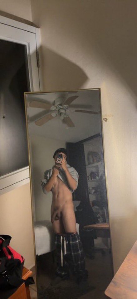 Matt0688's tweet photo. Hmu for nut vids https://t.co/Utdz7q4XXW