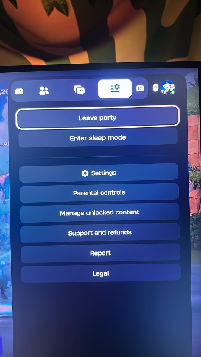 HaydenReaves's tweet photo. @FortniteStatus  Can we PLEASE move the leave party button BACK to the bottom. I am so tired of pressing it on accident. Thank you- the entire fortnite community. https://t.co/x61NyQlMYX