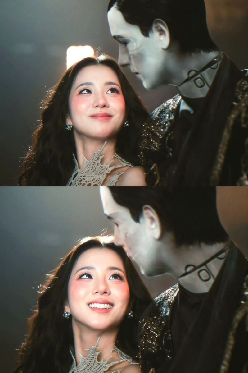 sooyaland103's tweet photo. Glamorous                                    Natural https://t.co/oyPVil114F