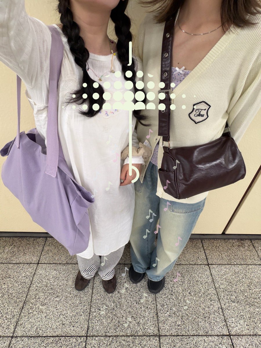 ooo24____'s tweet photo. WalkColorってアプリで超簡単に可愛く加工できる🧚🏻‍♂️🌧️楽しくて何枚も作っちゃう https://t.co/edYuFt1hQb