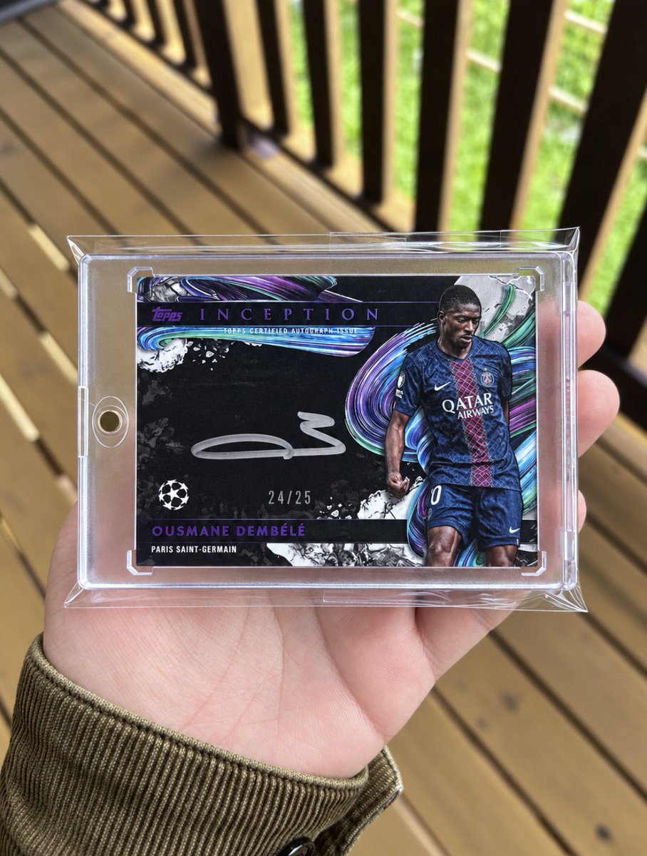 tafootafoo's tweet photo. 初Card Hobby購入品は、Topps Inception デンベレのシルバーインクオート。

タイミング的に他の小シリも狙えたけど、紫パラが一番カードとマッチしてたので/25シリに(1/1もあったが流石に高すぎた)

なんだかんだ今のPSGでは、デンベレが好きな選手だし満足。
自分と同い年なのもあって応援してる。 https://t.co/uv3OT1FzsF