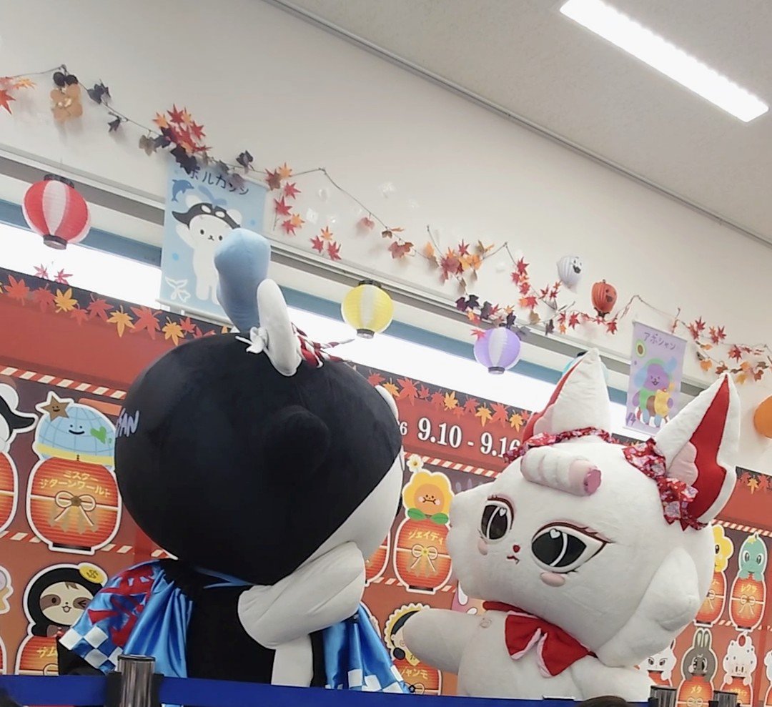 ho__bi's tweet photo. Sanまた日本に来てくれてありがとう😌また会えて嬉しいよ😊

SanがちゃんとJewelのお兄ちゃんしてた🥰

#JEWEL #POLCASAN
#GMMTVPOPUPSTOREINFUKUOKA2026
#GMMTV https://t.co/xTrNZEIrYb