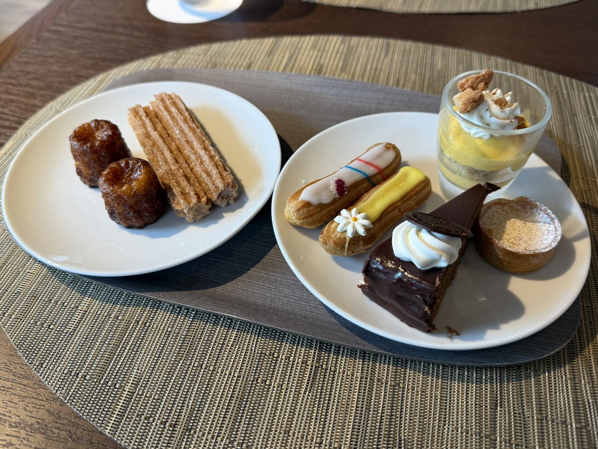 mypcn_'s tweet photo. ビュッフェは横浜のハイアットリージェンシーが1番すき🍴盛り付け下手くそ https://t.co/pkAHqBSH1f
