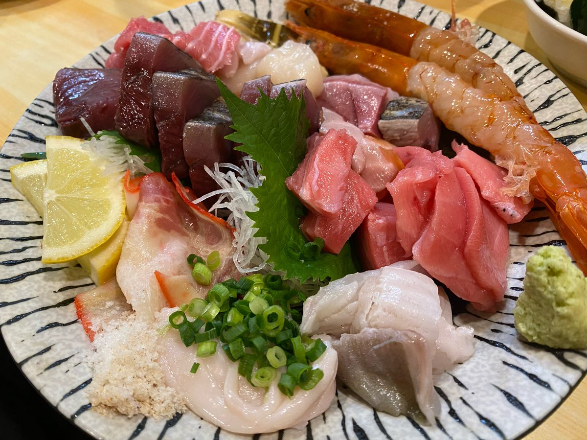 nomurip's tweet photo. 初めての祝日ななつぼし🌟
いつも平日だったから閉店時間が早いのに違和感🤣けどたくさん食べて沢山のんで、大満足🥺❤️‍🔥たちのみも楽しみー♡ https://t.co/rGL83szcKC