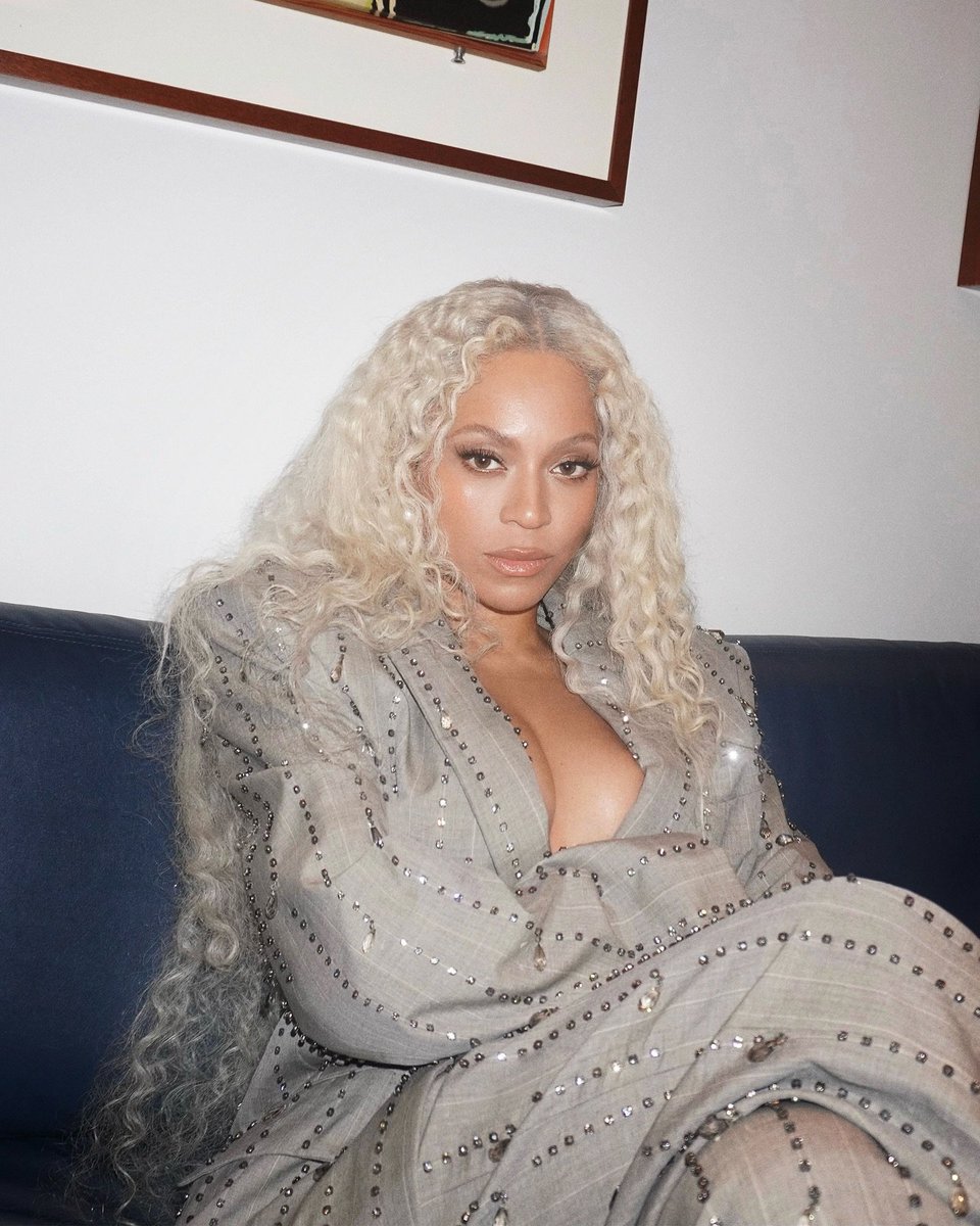 ashanti_42840's tweet photo. Unpopular opinion: Beyonce (or any black celebrity for that matter) is not obligated to speak on Palestine🇵🇸. https://t.co/dNLuk1g0MF