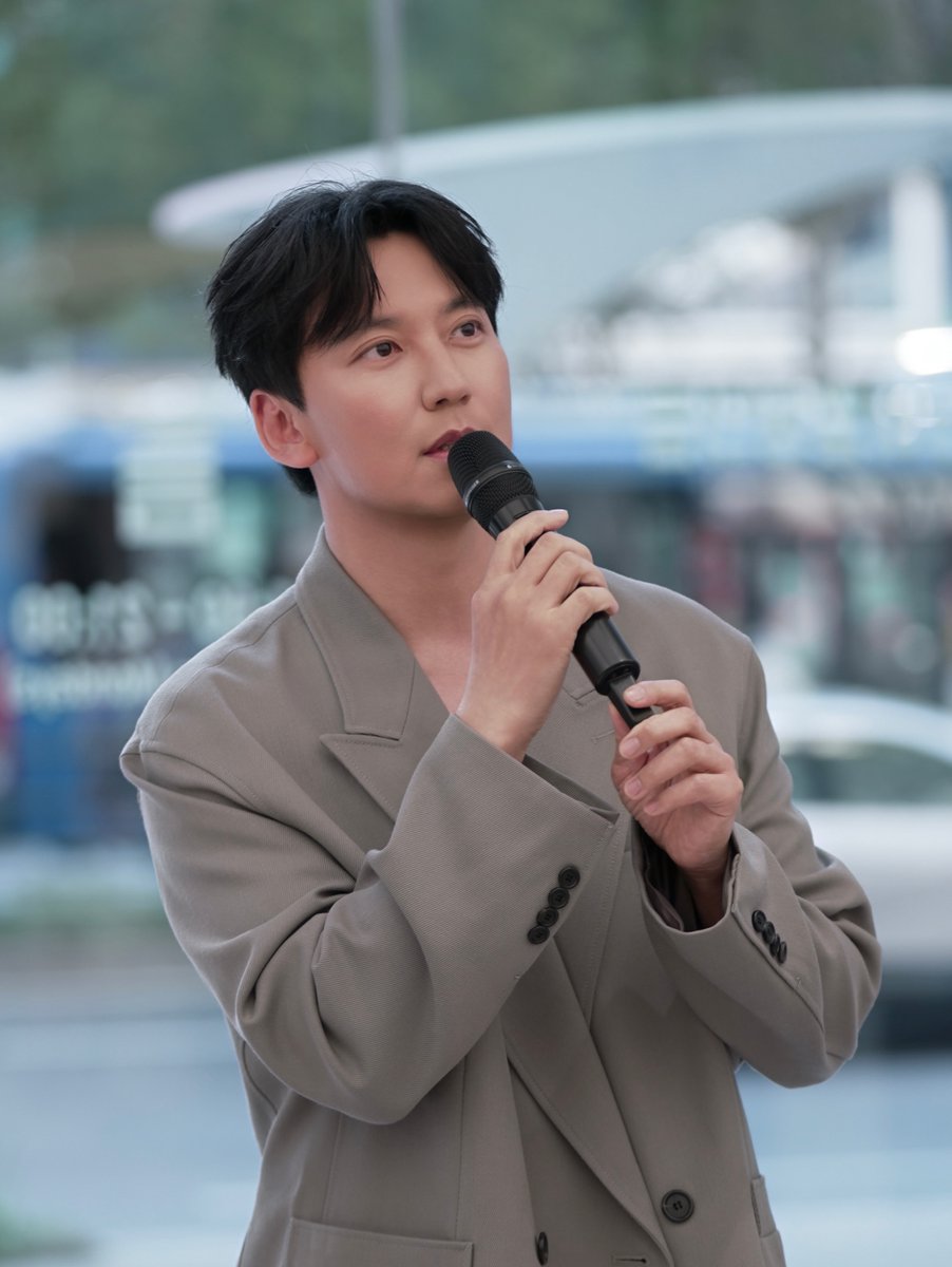 kimnamgil_id's tweet photo. 150926 namgildaero instagram update
"U+, lebih dari sekadar sebuah ruang. 일상비일상의틈."

https://t.co/m4UraX29zL
#KimNamGil #김남길 https://t.co/uh36Z3z8YF