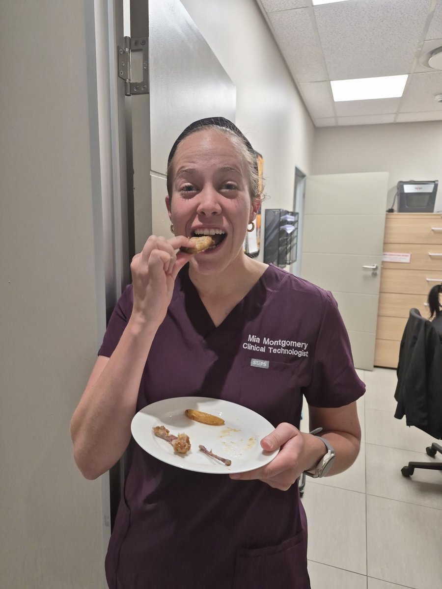 smartaban's tweet photo. Thank you, guys, for the innovative lung-shaped cake and the wonderful birthday surprise! My heart may keep me alive, but my passion and love will always belong to the lungs—I simply can’t breathe without them! 😂🫁🎂 https://t.co/i9E7LEAkjk