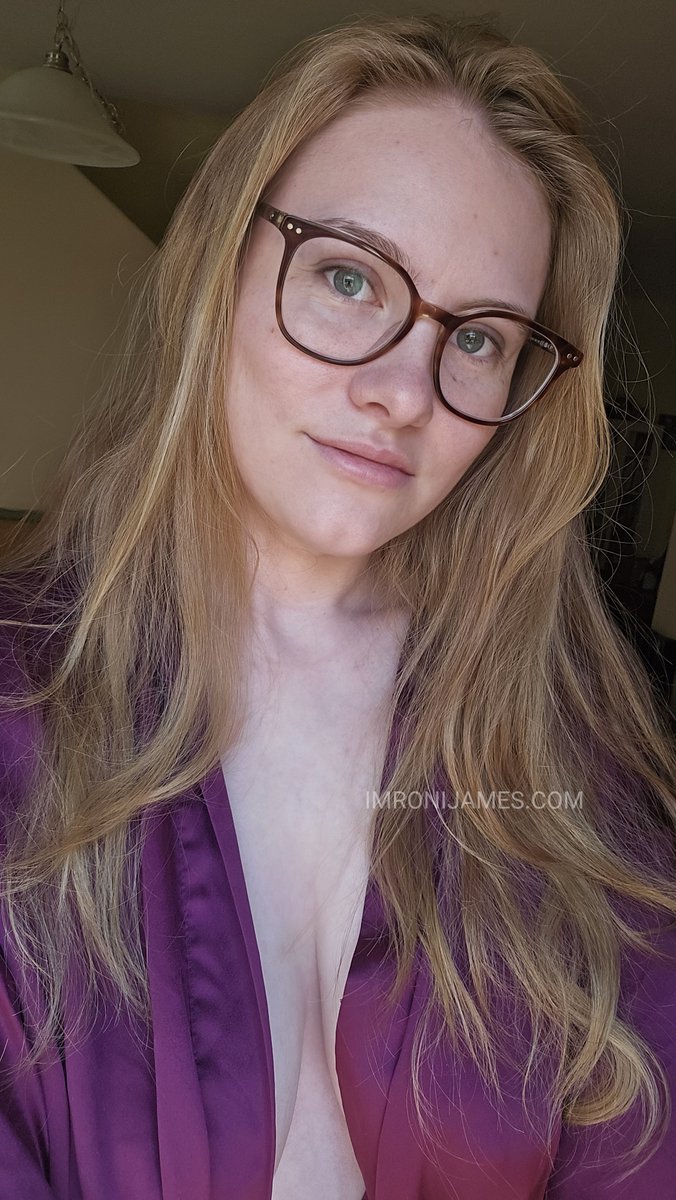 imronijames's tweet photo. Sweet smile, naughty mind. https://t.co/VGRaUnKDeq