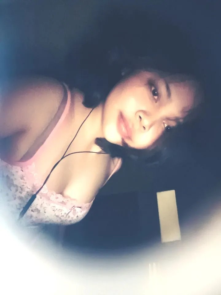 iheartimo's tweet photo. [QUEER FRIENDSHIP APPLICATION]

name: alaja
occupation: frontliner n therapist at salon &amp; beauty
height: 161
interest: coke, americano n cig
hobby: sketching, writing
fun fact: di kehidupan sblmnya gw adlah lesbian poligami https://t.co/ZAcP9GQ6LE