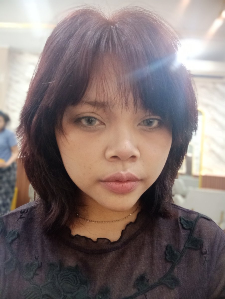 iheartimo's tweet photo. [QUEER FRIENDSHIP APPLICATION]

name: alaja
occupation: frontliner n therapist at salon &amp; beauty
height: 161
interest: coke, americano n cig
hobby: sketching, writing
fun fact: di kehidupan sblmnya gw adlah lesbian poligami https://t.co/ZAcP9GQ6LE