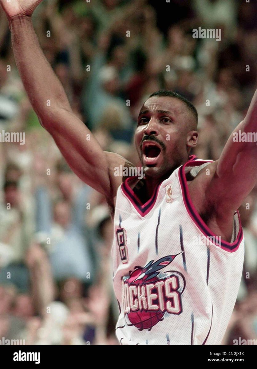 Kaibooster's tweet photo. This was you when you hit a gamewinner. No wonder your takes are out of this world. You look like a retarted individual here https://t.co/w8eZOTKNNd