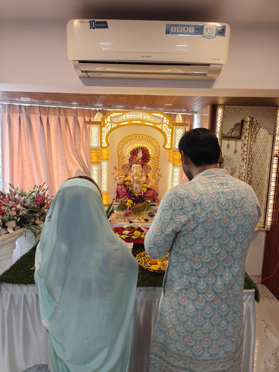 vitul369's tweet photo. Day 2 of ganesh chaturthi 🙏 
Goodmorning everyone 🙏 
May bappa always keep blessing everyone 🙏🧿 https://t.co/UdRioGbC69