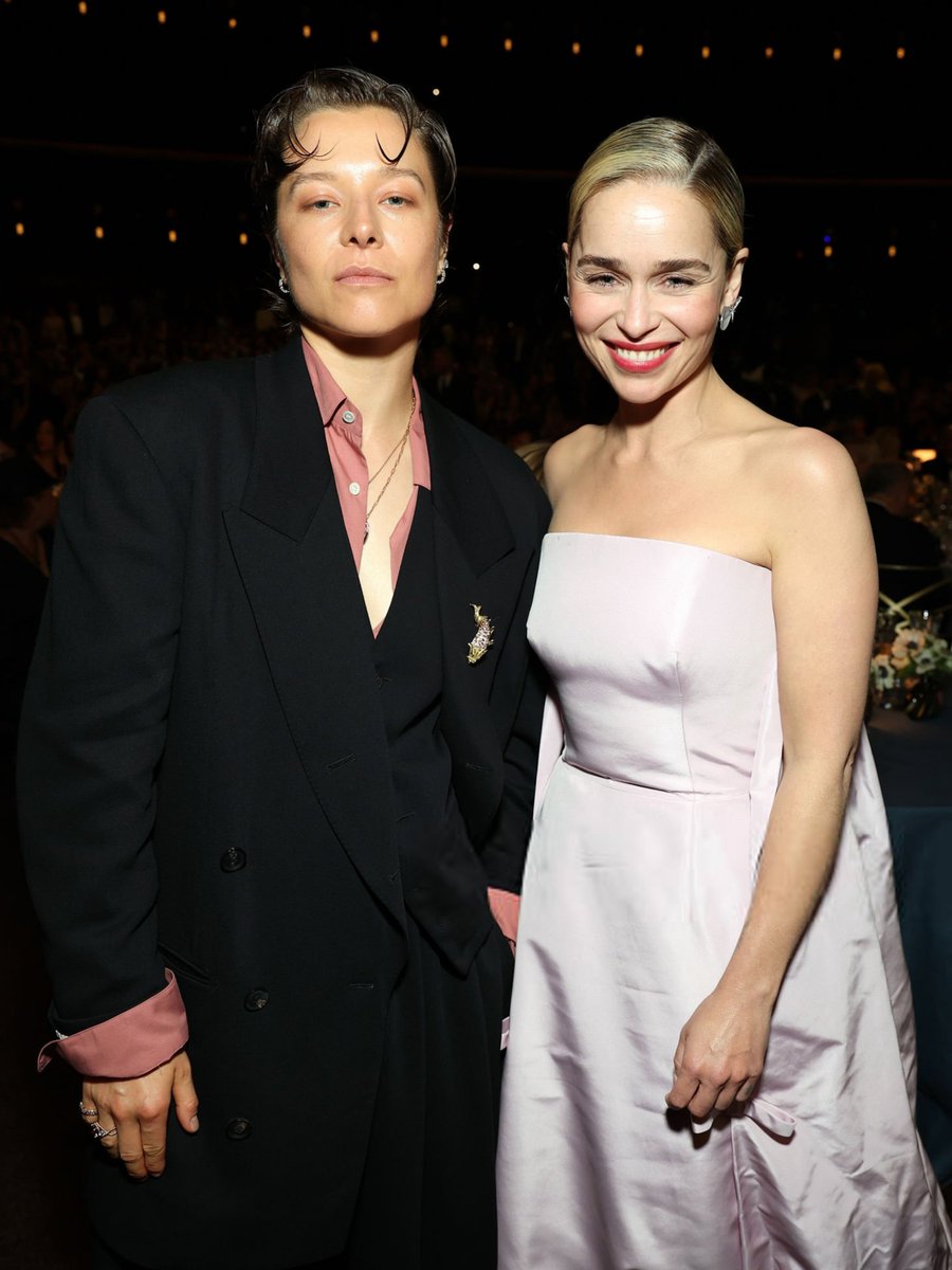 emmadarcydaily's tweet photo. emma d'arcy and emilia clarke at the 2026 emmy awards 🫶 https://t.co/MkY0agWplD