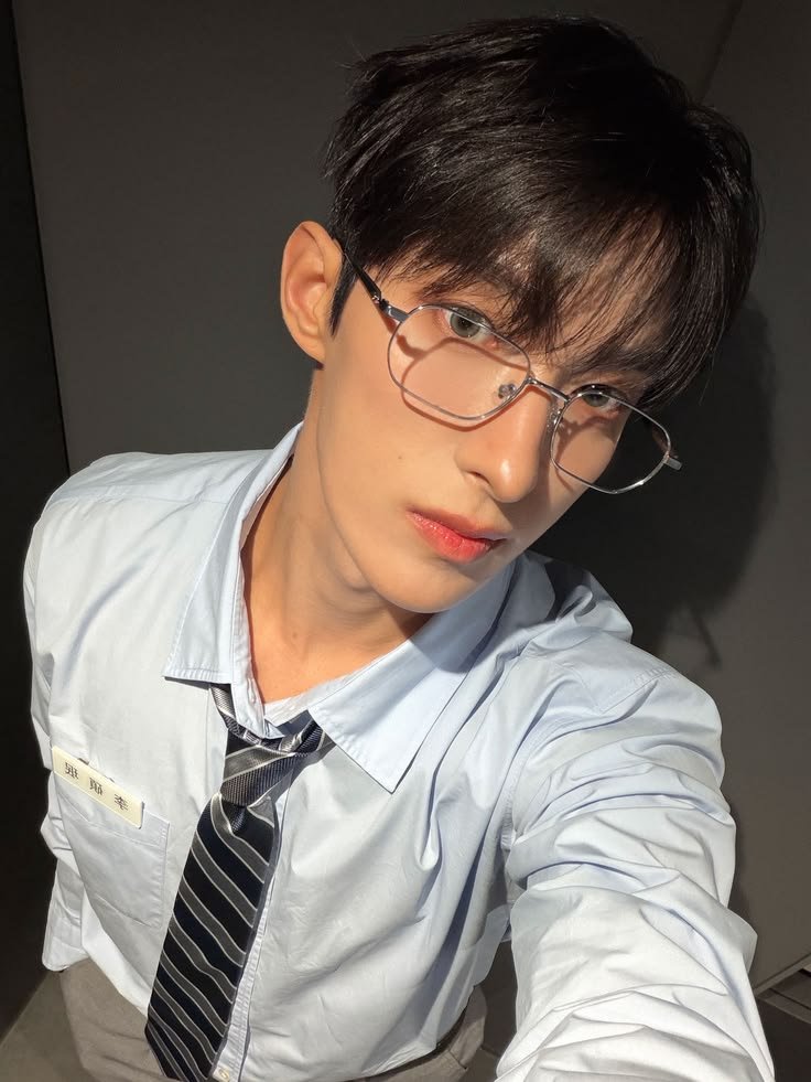 isseokey's tweet photo. Dokyeom https://t.co/MBqDJEt3jq