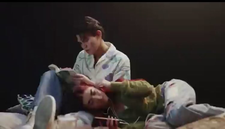 Jkaaaaaa143's tweet photo. What’s going onn???!!! MikhAiah in MV?! #BINI https://t.co/HH0S5WqsvB