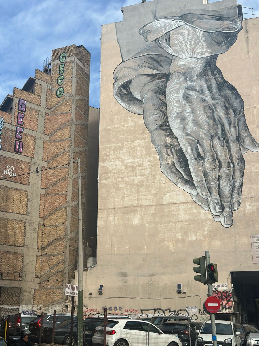 fraye157097's tweet photo. Immerse in today’s street art pop-up! Bold strokes, vivid colors, and raw energy—street art turns urban spaces into galleries. Come feel the creativity up close!， https://t.co/neNOmku9Dl