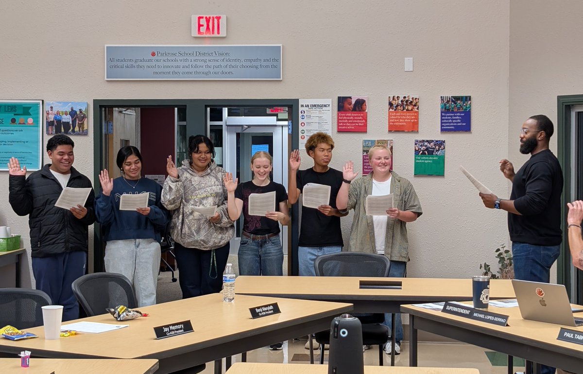 parkrose's tweet photo. Join us in celebrating our newly sworn Parkrose Student School Board Representatives! By taking their official Oath of Office, these leaders are stepping up to center student voices in district decisions.

We are proud of their dedication and excited for their impact! https://t.co/VEgO3e82M8