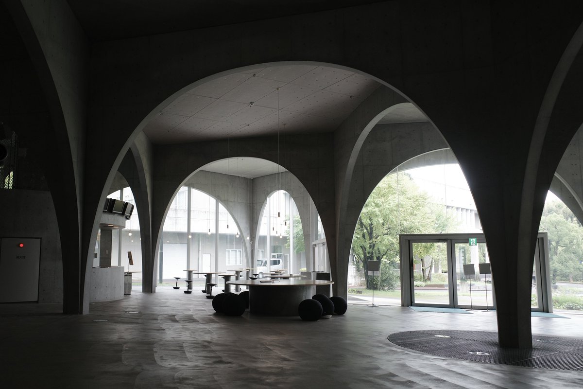 swmyk_'s tweet photo. 伊東豊雄の図書館。 https://t.co/DGbxaPDleF
