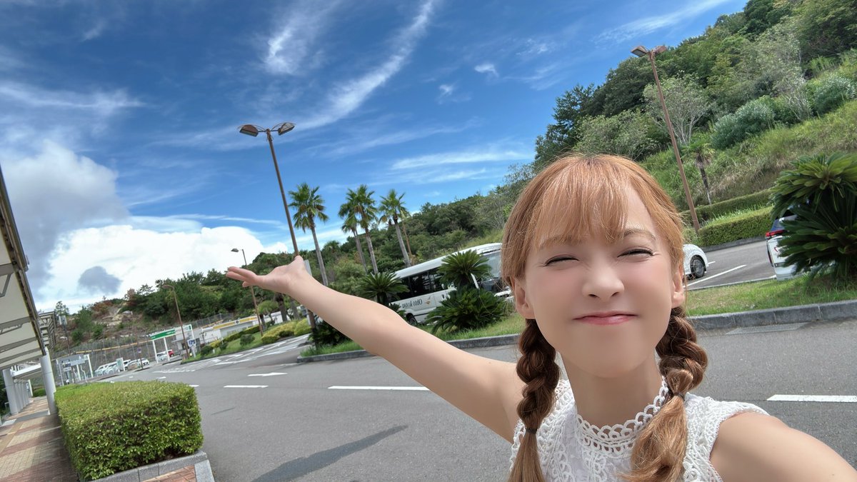 ananana84536062's tweet photo. 太陽娘！！
晴れ女が来たべ！！！

#南紀白浜 https://t.co/kEgsQCn9jk
