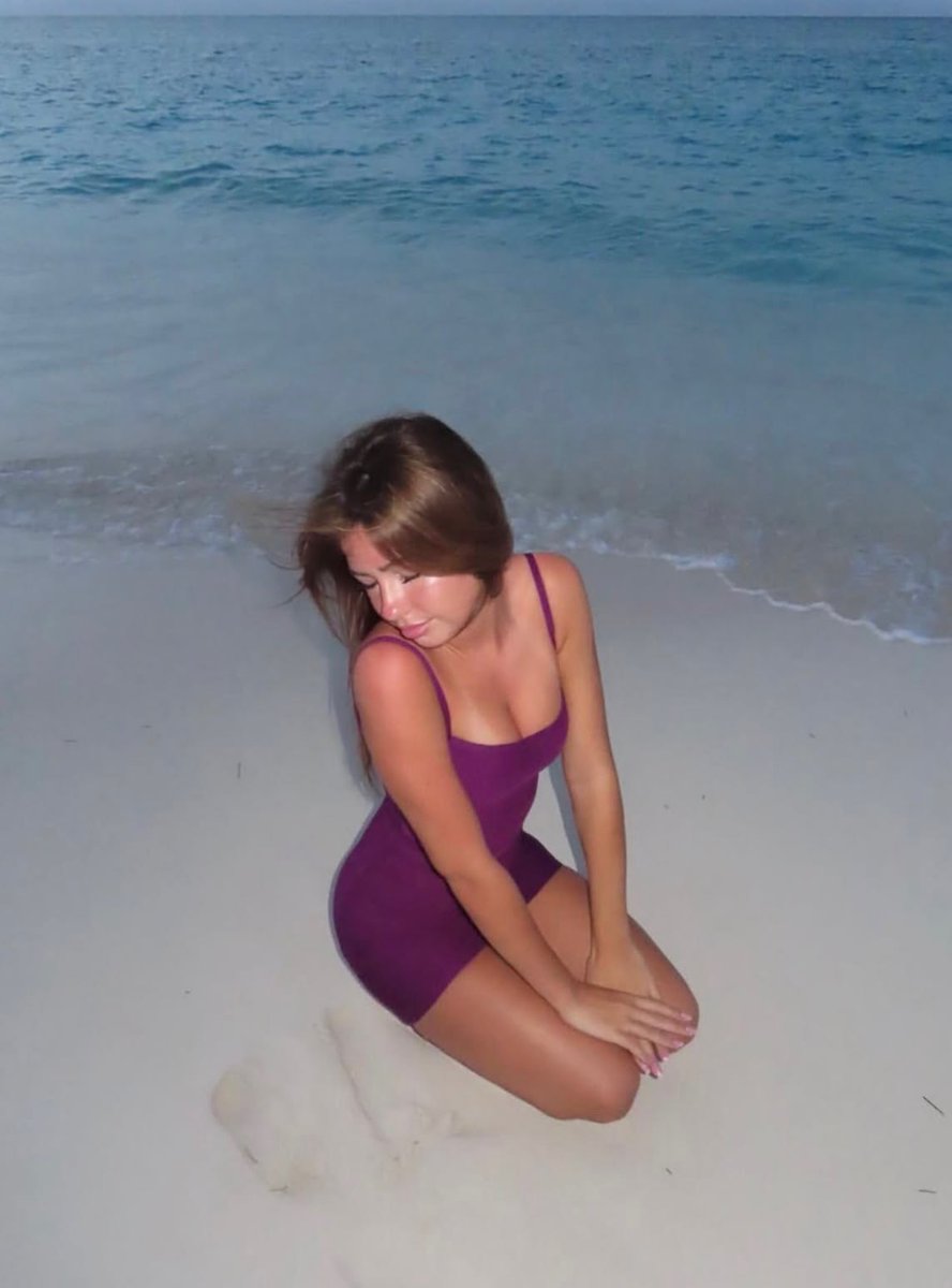throwaway335345's tweet photo. Need a mean dom to put me in my place 😩
#wankchat https://t.co/2zoh95IlR2