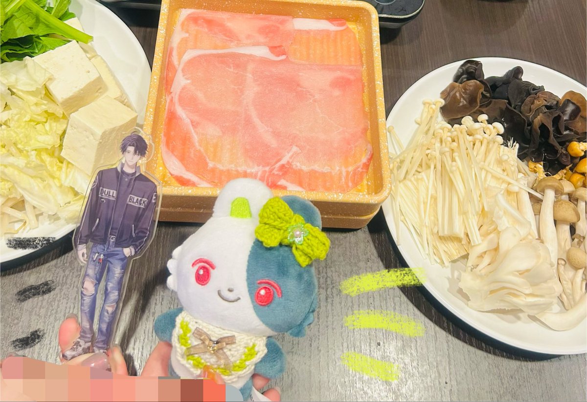 17pitomi3's tweet photo. みそたうん、友達の𝐁𝐈𝐆な男としゃぶ葉だよ( ᵔ⤙ᵔ )きのこフェアでもりもりきのこだよ🍄 https://t.co/bxGHDuFz1h