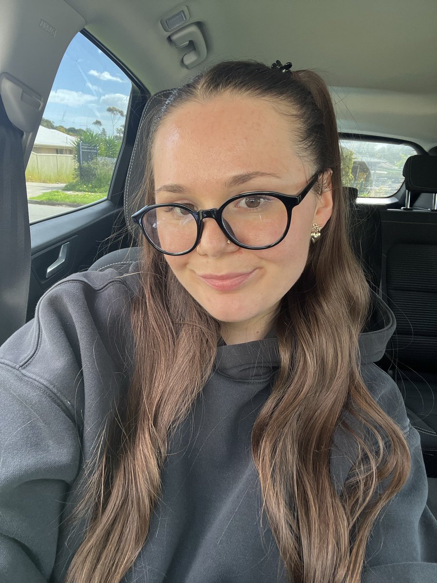 itsnottaylah's tweet photo. Aren’t pigtails just the cutest thing ever #pigtails #glasses #onlyfans #linkinbio https://t.co/hEJFtxMQdY