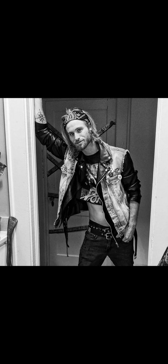 DustinJanis7's tweet photo. Please spoil me for my birthday you know I’m worth it https://t.co/YL57Fhdzkk https://t.co/127AsWjjAc