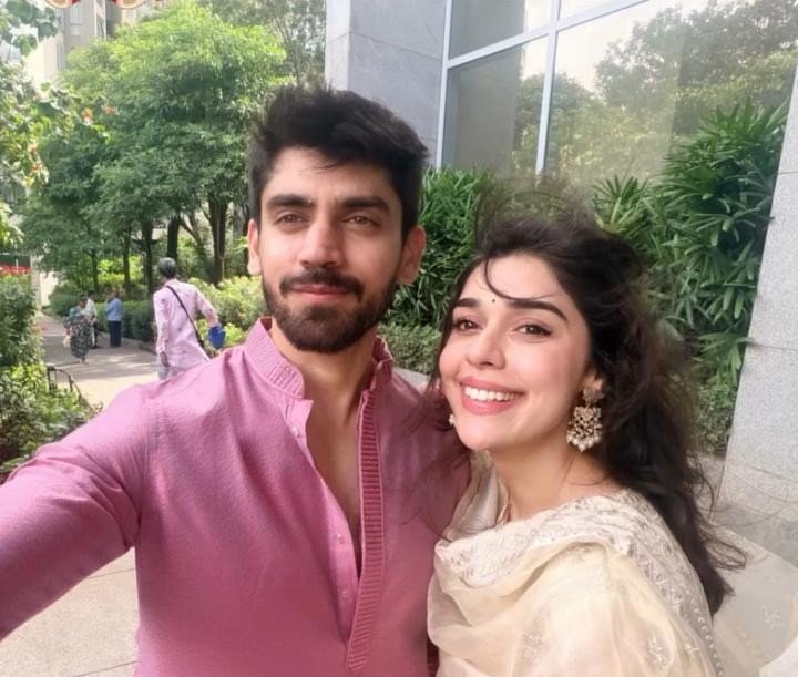 _laaibah's tweet photo. Ufff i can't get over themm 😭🥹
My avisha looks so pretty together ♥️

@EishaSingh24 @Avinash_galaxy #Avinashmishra #eishasingh #avisha https://t.co/EGpcB6CZqa