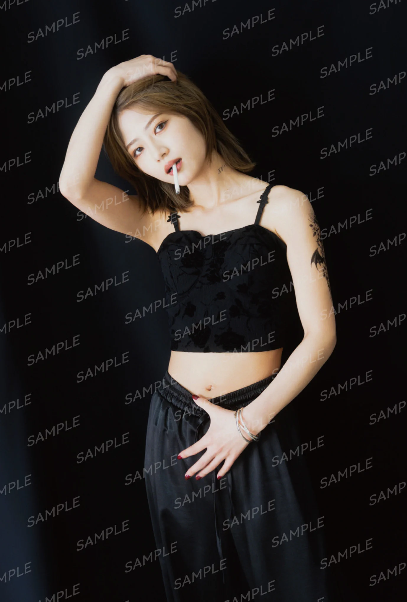 若 月 佑美