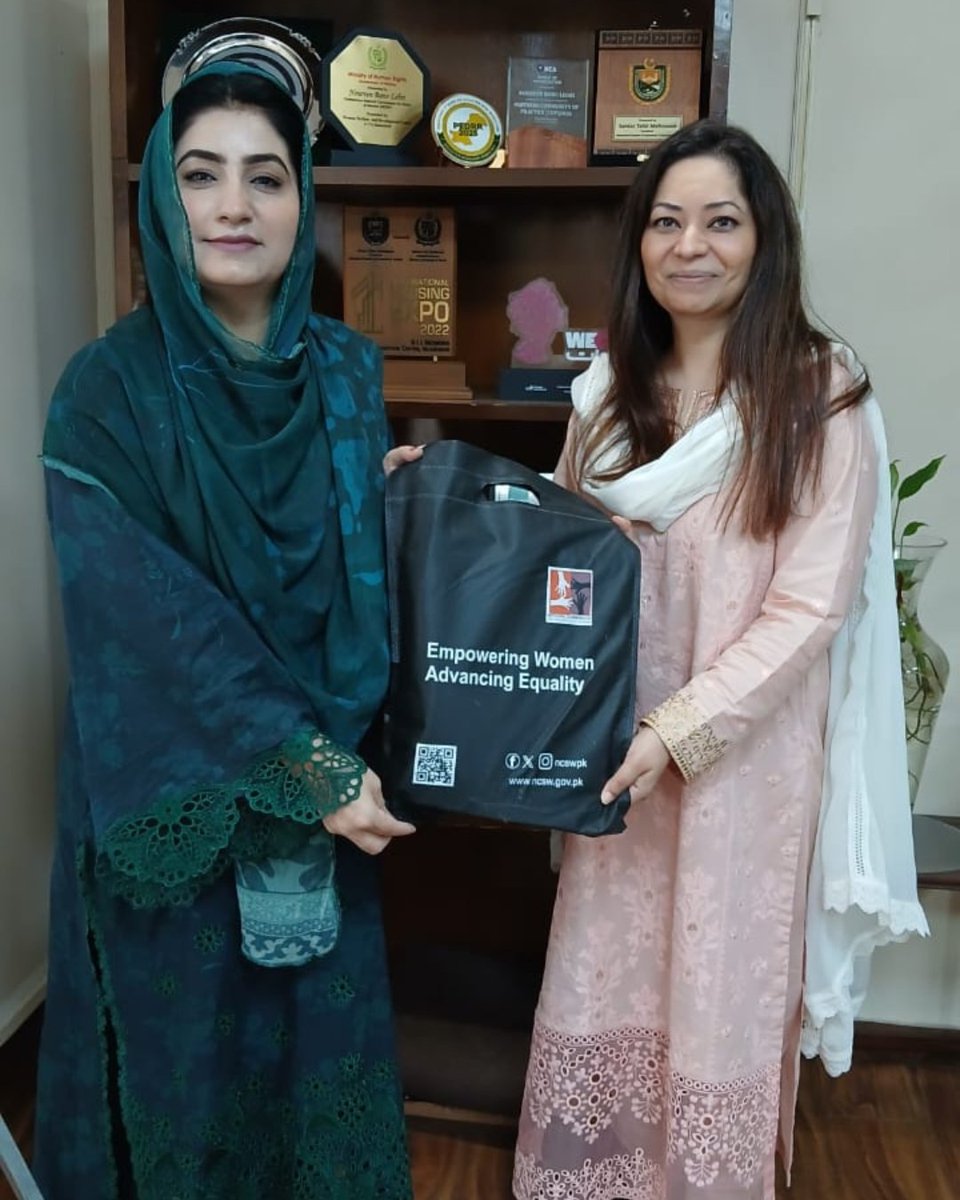 kittyblossom050's tweet photo. Meeting with NCSW Chairperson Noureen Bano Lehri to discuss Dr. Sadiq Foundation’s partnership with NCSW and our efforts to empower women and strengthen communities.

#DrSadiqFoundation #NCSW #WomenEmpowerment #SocialImpact https://t.co/QWlppfnzpj
