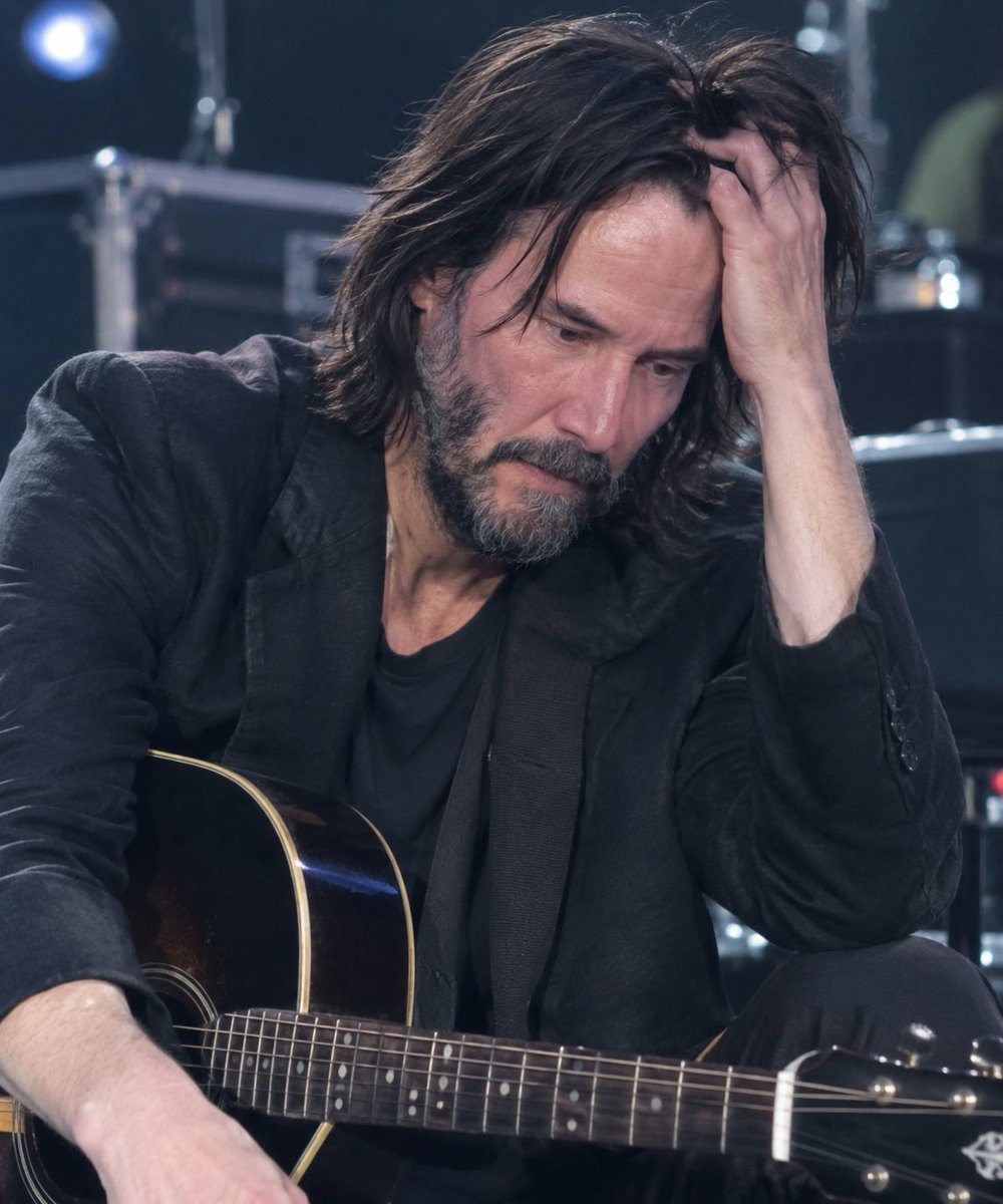KeanuReevewx's tweet photo. Sometimes the hardest battles are the ones you fight in silence. Behind the music, the lights, and the smile, there can be a heart carrying more than anyone knows. 🎸🖤 https://t.co/XCm6U76WMk