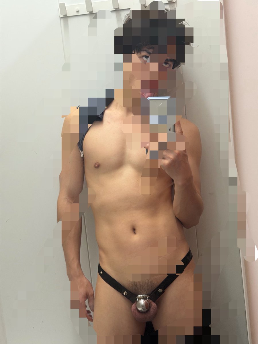 Hisao666nu's tweet photo. 无🧠锁🐶，在试衣间发骚，想被直男玩 #傻逼 #恶堕 #崇拜直男 https://t.co/HsfgMSypj7