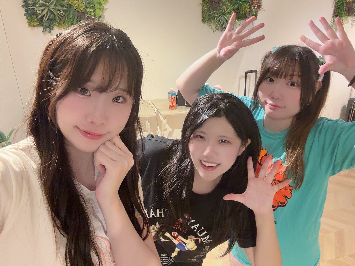 purecandy2025's tweet photo. エンタパークに向けて新曲練習中🔥🔥🔥
新曲をイチバン最初に見れるのはココだけ🔥🔥🔥
絶対にアナタを笑顔にするライブにします✨
チケットのお迎えまってます🍬 https://t.co/4APpz2hFod