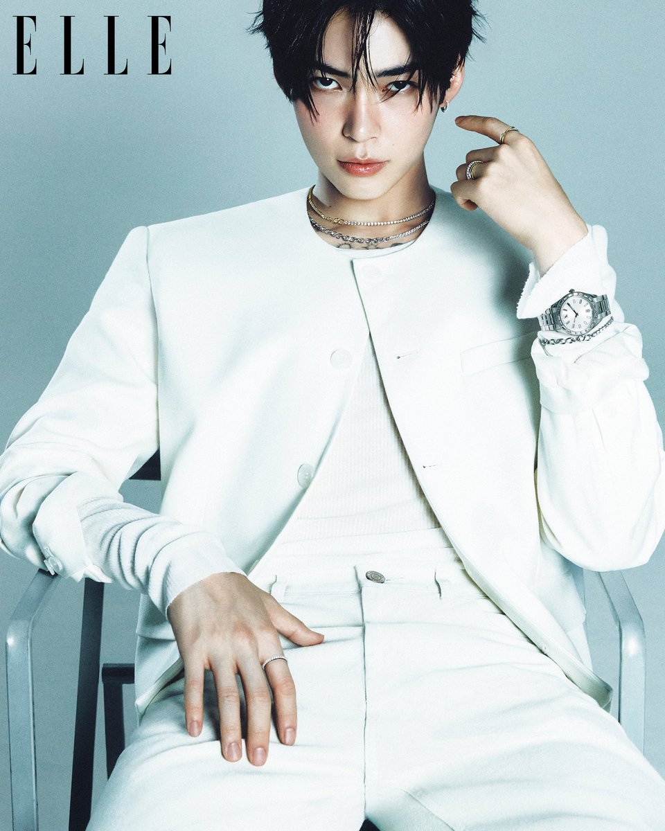 oohaobina's tweet photo. DAMN SUNG HANBIN IS SO HOT 🔥😮 https://t.co/at1bvxjQs2