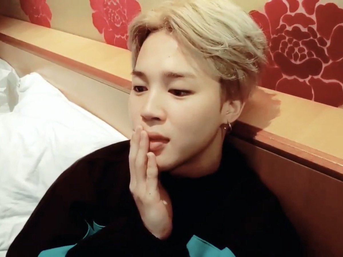5duelle's tweet photo. 걸스나잇 멤버들 https://t.co/WpPIOuVa5t