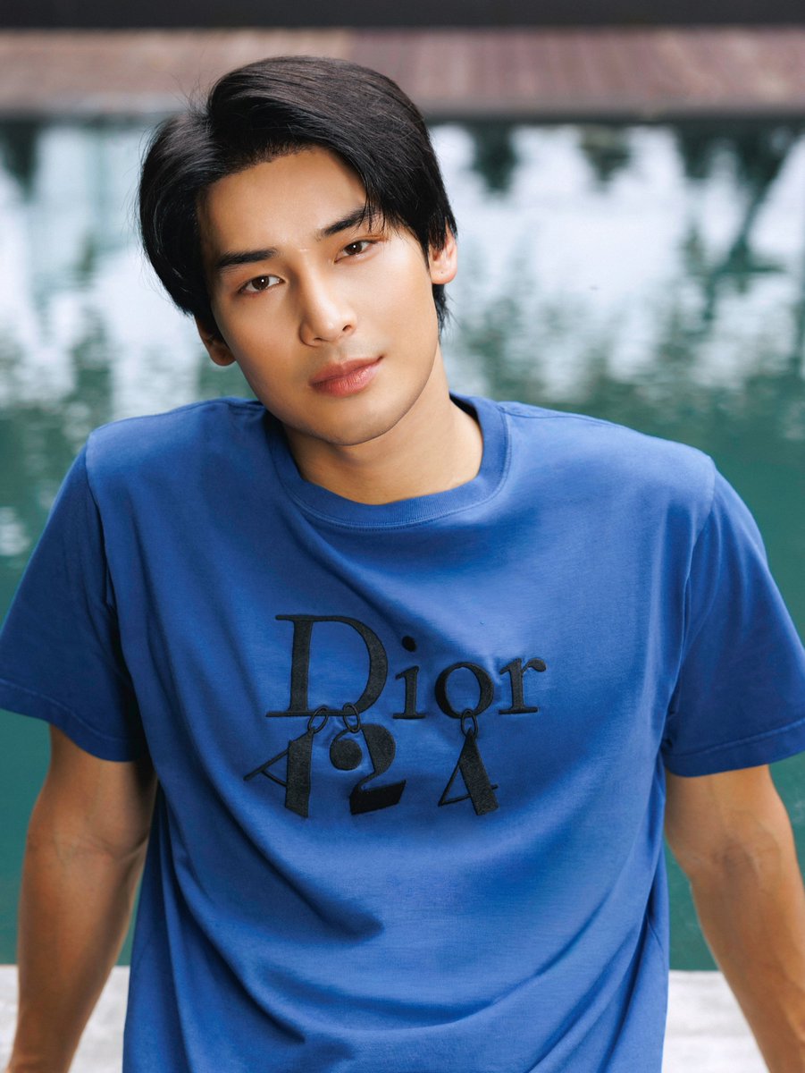 ApoMyLover's tweet photo. IG : apo555

Prince Dior Apo Nattawin is back with #DiorA24! Oh gosh, Apo with long hair just hits different. He looks so incredibly handsome and insanely hot! ❤️‍🔥❤️‍🔥❤️‍🔥

DIOR WITH NATTAWIN
@Nnattawin1 #ApoNattawin
@Dior #Dior https://t.co/NZDrvEiOTG