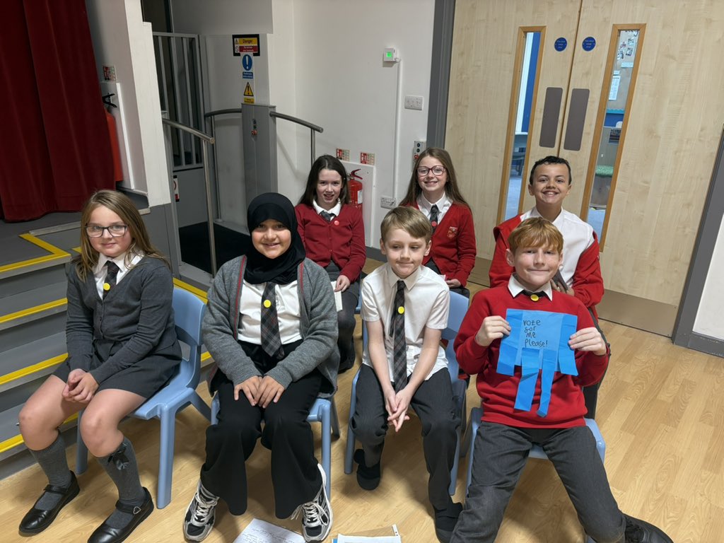 MrsValerio's tweet photo. All set for our vice-captain candidate speeches! You are all fab and ready for this! Good luck! ⭐️❤️ @WhinhillPS @misscalderwps @MrsSharpWPS https://t.co/tVHiIsgwcn
