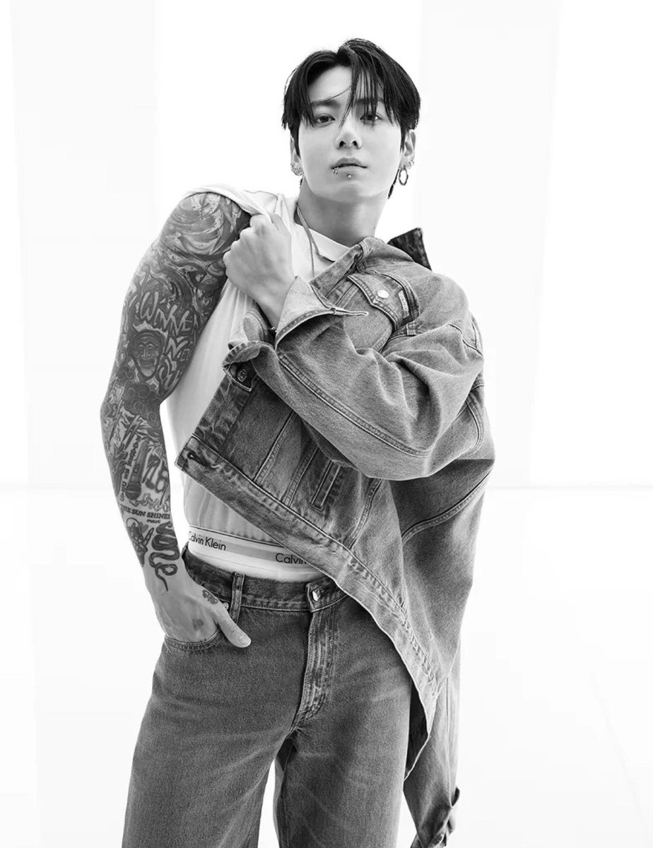korezincom's tweet photo. #BTS’ten #JungKook, #NewYorkModaHaftası’nda #CalvinKlein için 30.4 Milyon Dolarlık Medya Etki Değeri Sağladı
@BTS_twt @bts_bighit #방탄소년단 #BTSARMY #정국 #BTSJungKook #JeonJungKook #전정국 #JK #JungKookxCalvinKlein #NYMH #NewYorkFashionWeek
https://t.co/wg00RBxXxX https://t.co/TJ3yO3fG9x