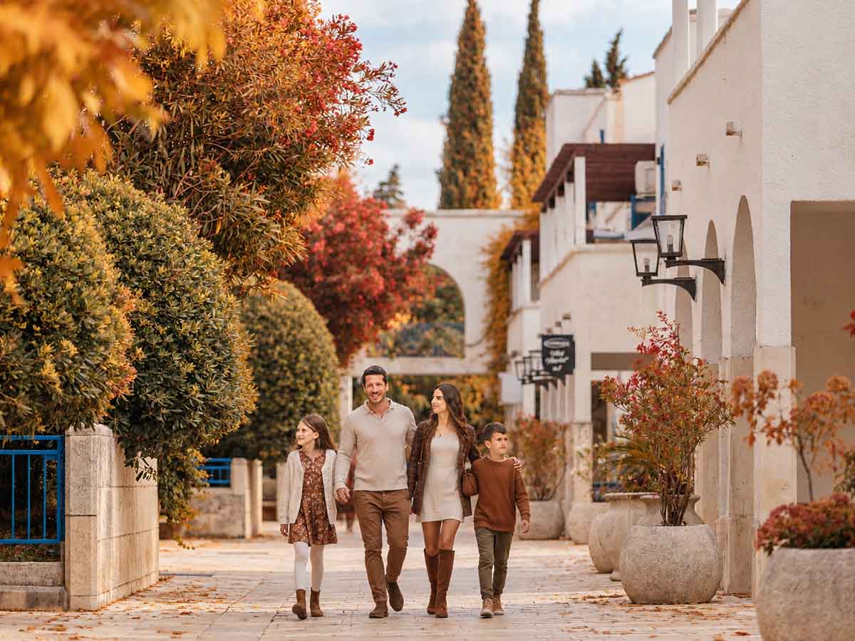 TUmagazin's tweet photo. Jesen u Hotelu Slovenska plaža: https://t.co/sQ1ts0kNjP
#slovenskaplaza #budva #BudvanskaRivijera #hgbudvanskarivijera #visitbudva #montenegro #turizamiputovanja #putovanje #putovanja #odmor #crnagora #tumagazin #turistickeagencije #turistickaagencija #jesen #jesen2026 https://t.co/6nlhxM0W5M