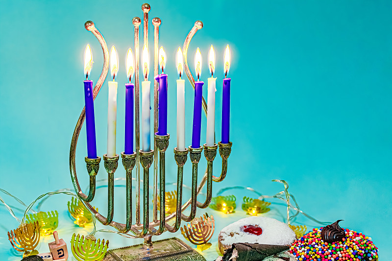 orang271787's tweet photo. Today’s small win: lighting the first candle of Hanukkah with family—may this festival of lights wrap us all in warmth and hope. https://t.co/9y5m7Hqgqd