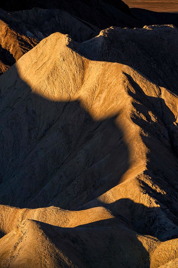 joancarroll's tweet photo. Zabriskie Point Dawn II Death Valley National Park! https://t.co/hPNSnlJbNd #deathvalley #nationalpark #zabriskie #zabriskiepoint #lightandshadow #Travel #travelphotography #giftideas @joancarroll https://t.co/7CRLXzXryf